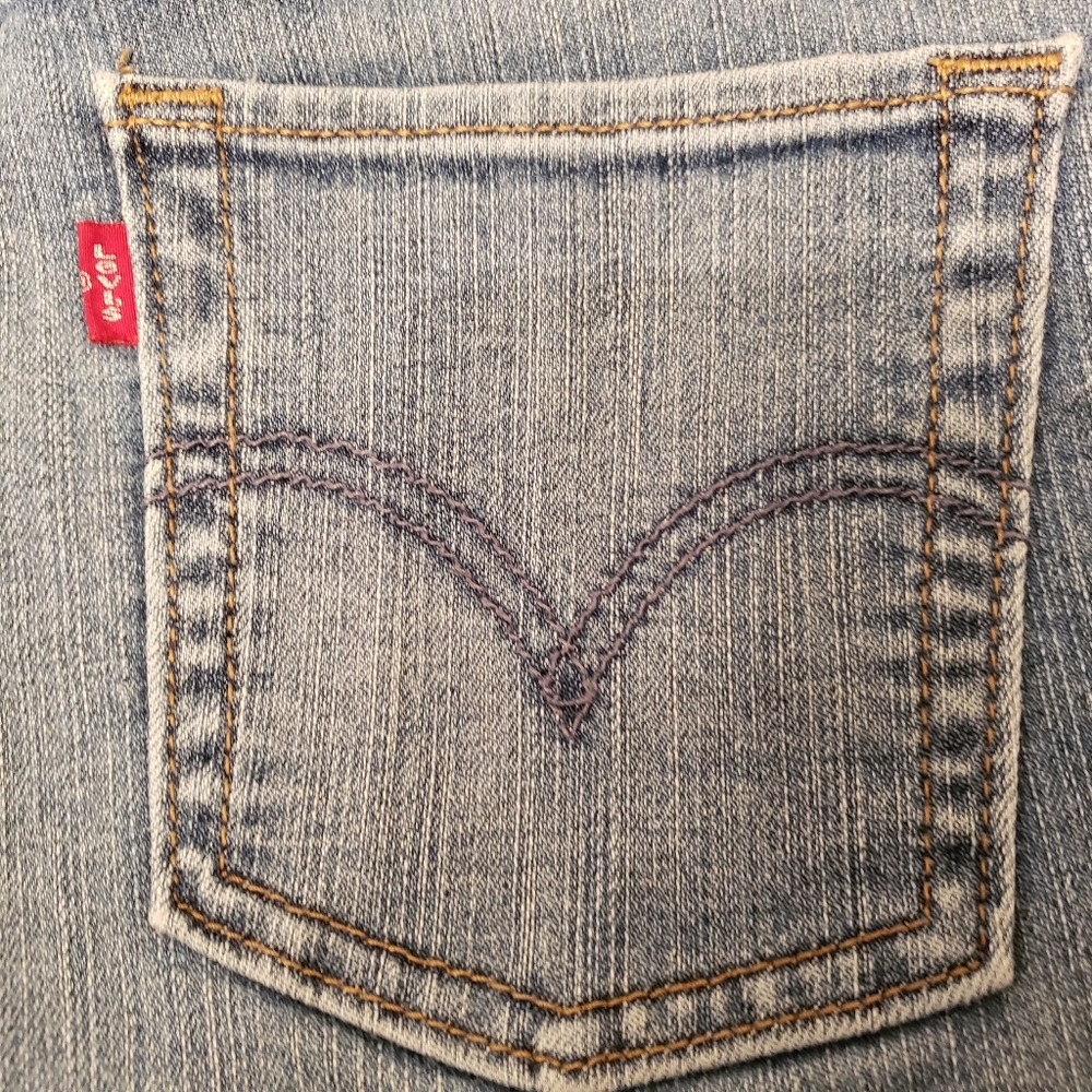 Levis | Perfectly Slimming 512 - Picture 2 of 10